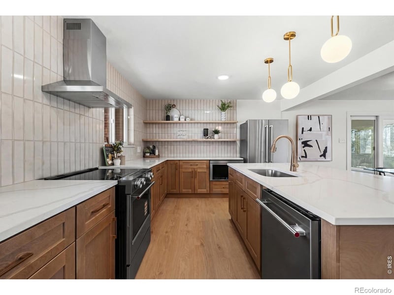 835 Hillside Ct, Longmont, CO 80501