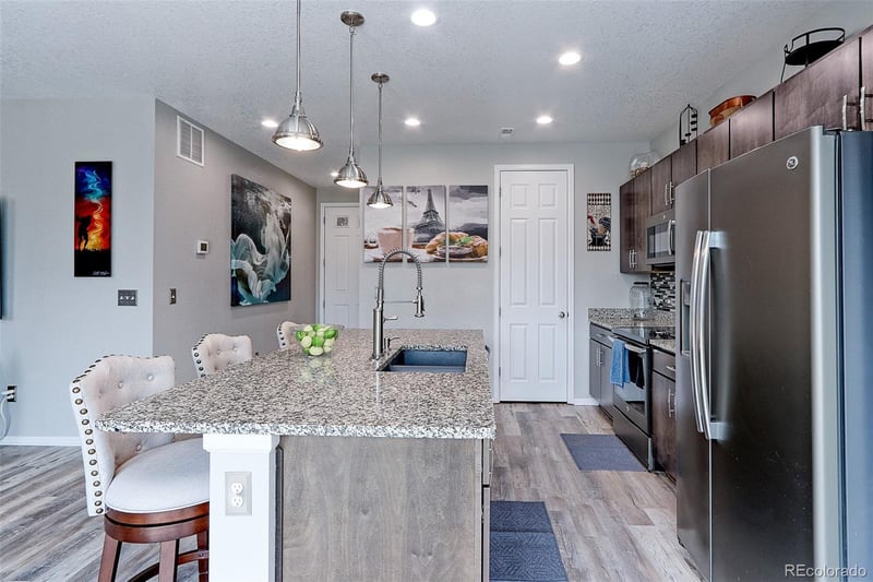 166 Kewaunee Way, Aurora, CO 80018