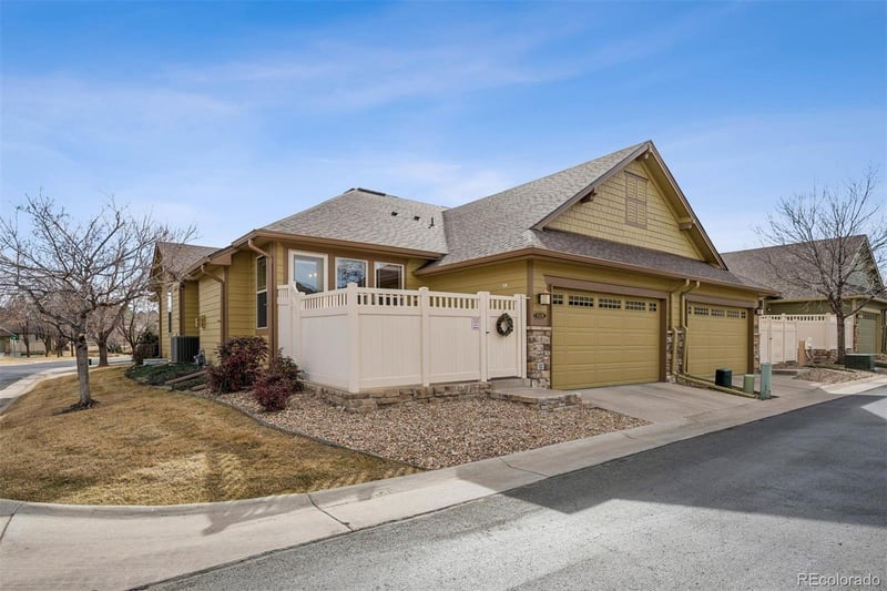 8526 Quarles Pl, Littleton, CO 80128