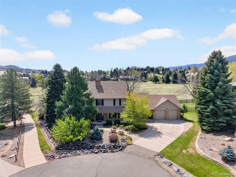1 Snowy Owl Ln, Littleton, CO 80127
