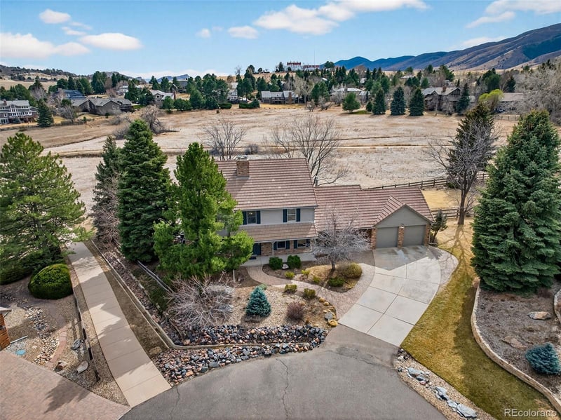 1 Snowy Owl Ln, Littleton, CO 80127