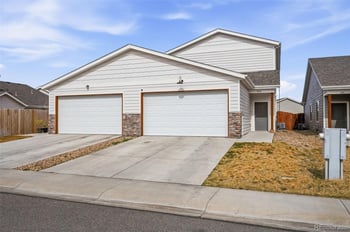 529 Foxtail Pl, Wiggins, CO 80654
