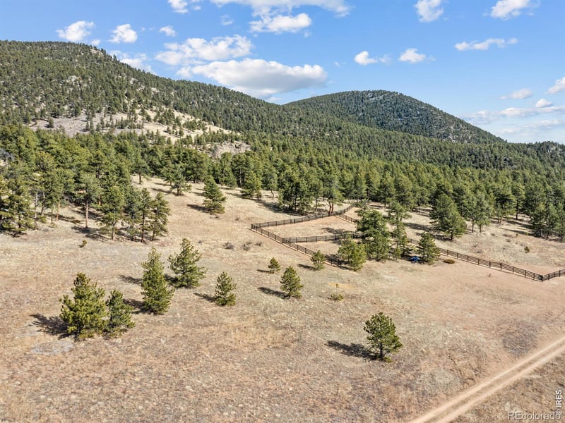 17667 Highway 7 , Lyons, CO 80540