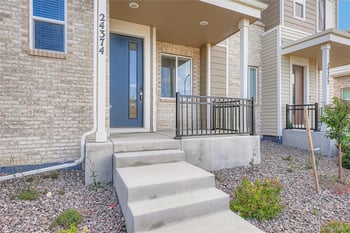 24374 42nd Ave, Aurora, CO 80019