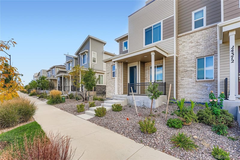 24374 42nd Ave, Aurora, CO 80019