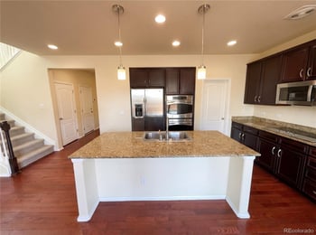 6334 Ensenada Ct, Aurora, CO 80019