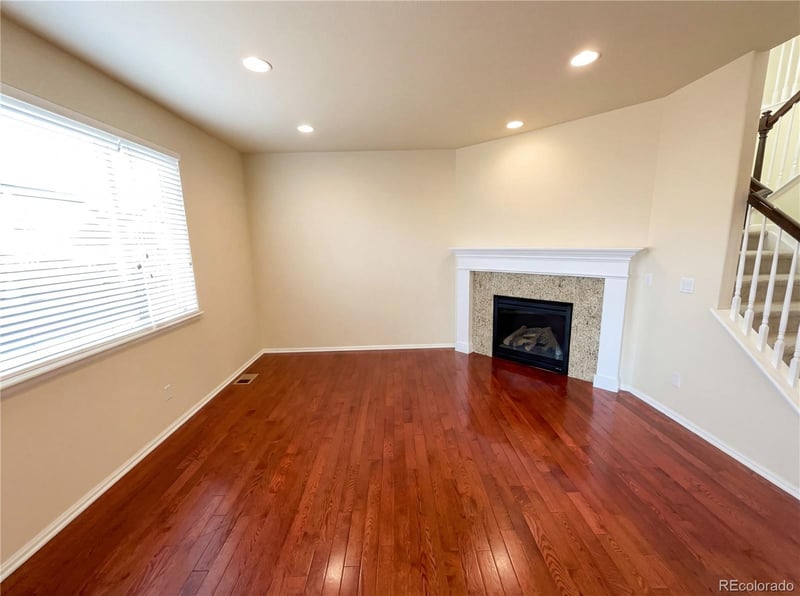 6334 Ensenada Ct, Aurora, CO 80019