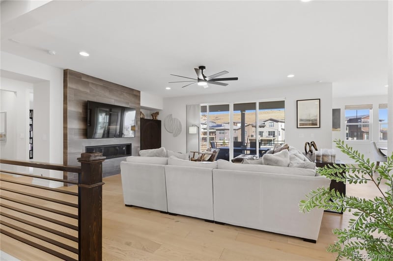 9625 Viewside Dr, Lone Tree, CO 80124