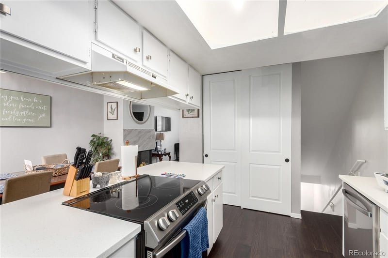 1977 Oakland Way, Aurora, CO 80014