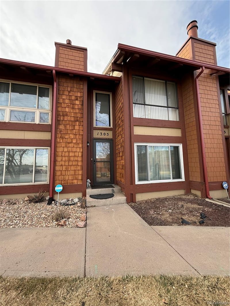 1305 Sable Blvd, Aurora, CO 80012