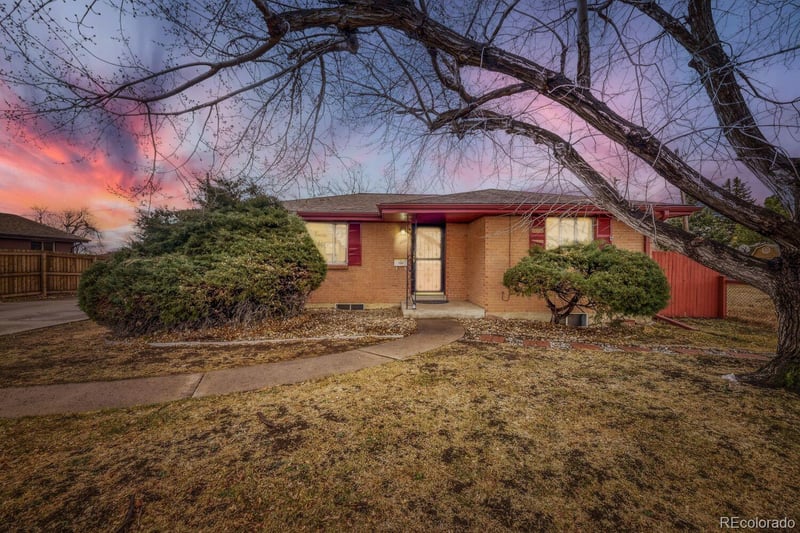 6130 Mississippi Ave, Lakewood, CO 80226