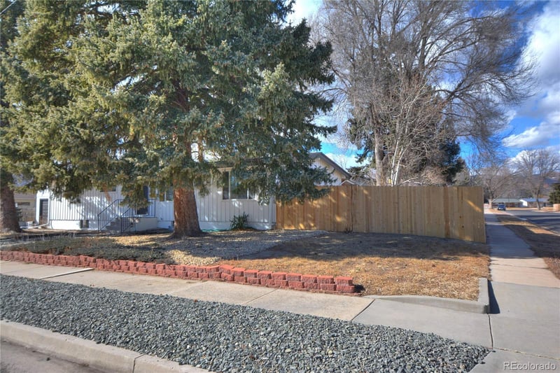 2708 Pennsylvania Ave, Colorado Springs, CO 80907