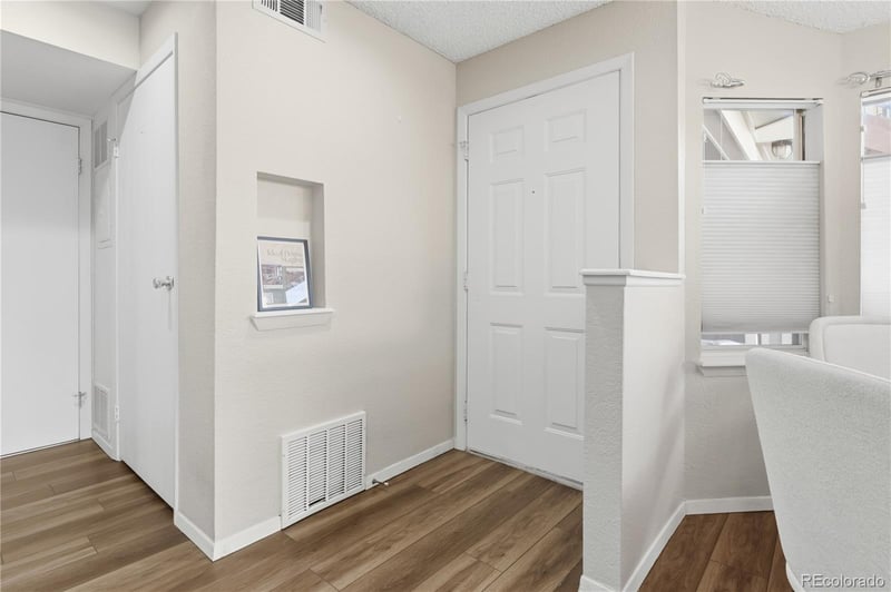 6001 Yosemite St #B202, Greenwood Village, CO 80111