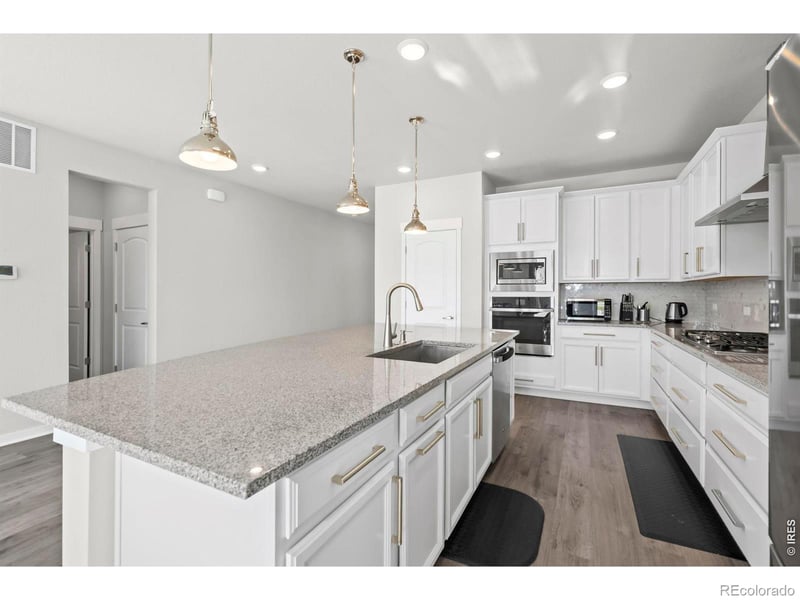 5233 2nd Ave, Timnath, CO 80547