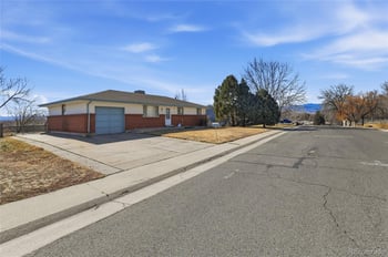 10172 69th Ave, Arvada, CO 80004