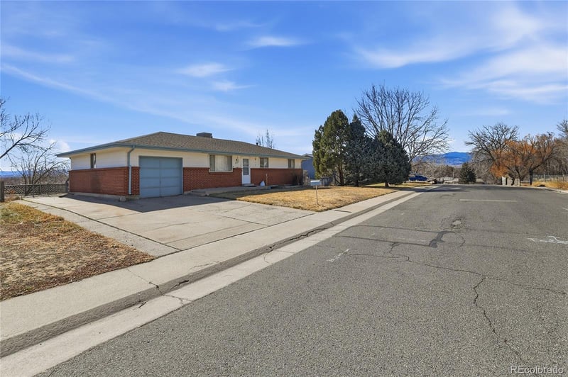 10172 69th Ave, Arvada, CO 80004