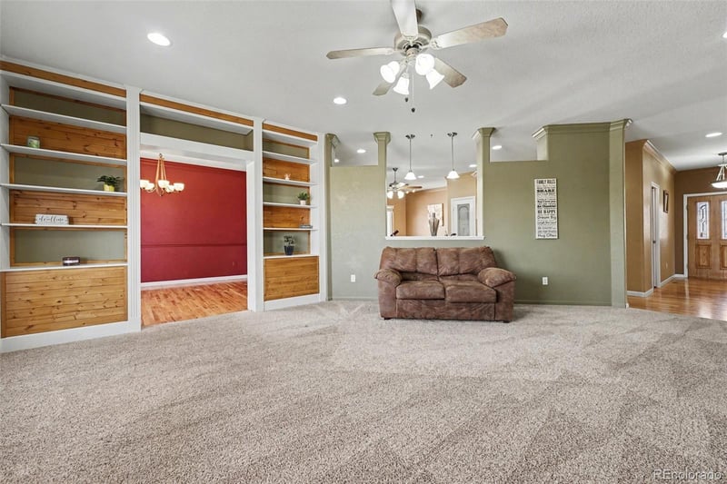 4725 Desert Candle Dr, Pueblo, CO 81001