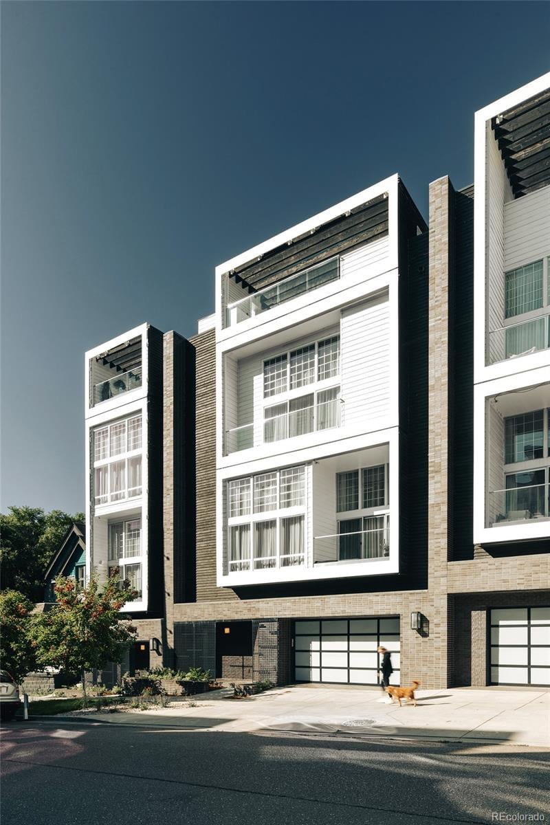 2556 18th St, Denver, CO 80211