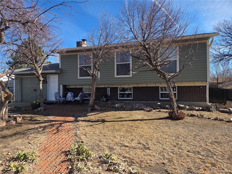 9718 Clayton Cir, Thornton, CO 80229