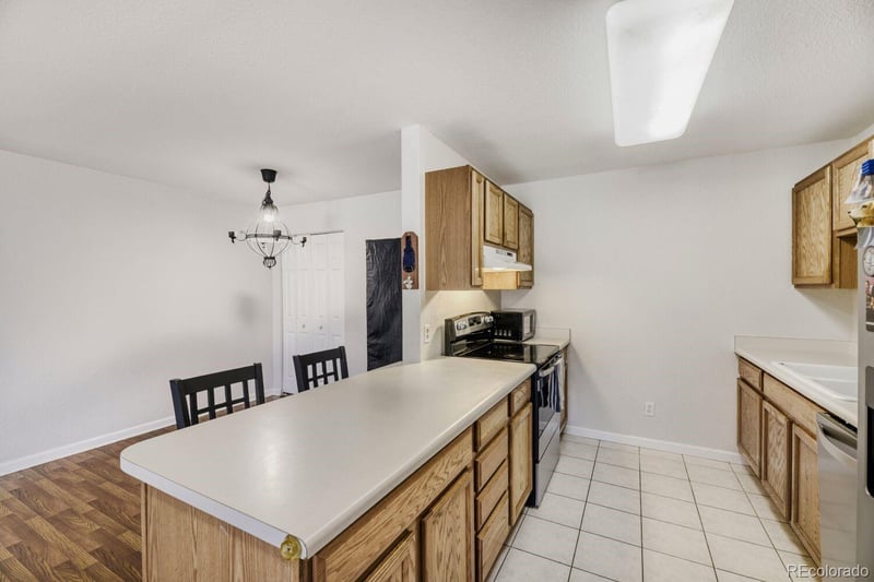 13085 Cedar Dr #313, Lakewood, CO 80228