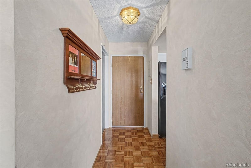 13850 Marina Dr #403, Aurora, CO 80014