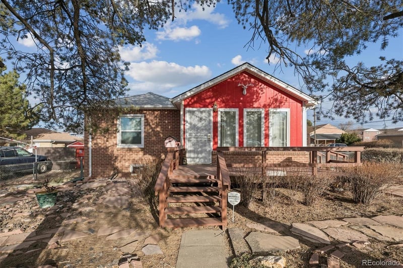 1400 Lima St, Aurora, CO 80010