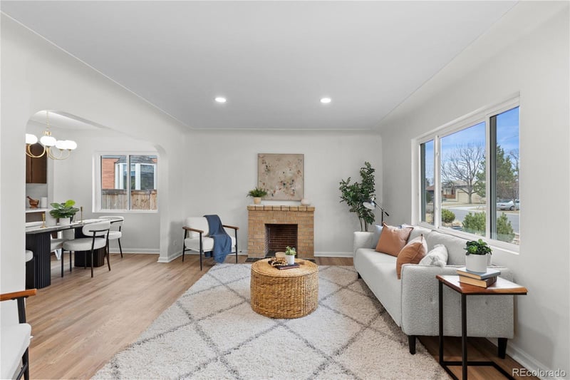 1261 Jackson St, Denver, CO 80210