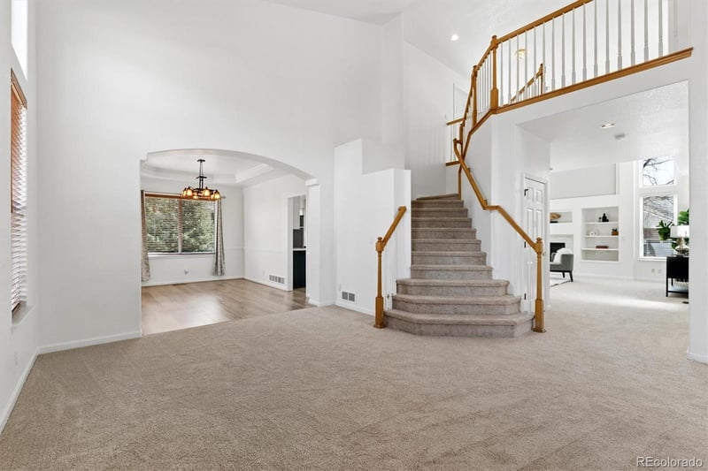 2240 Summitview Dr, Longmont, CO 80504