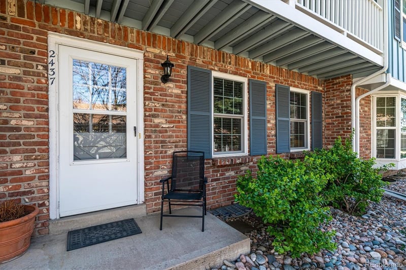 2437 E Geddes Pl, Centennial, CO 80122