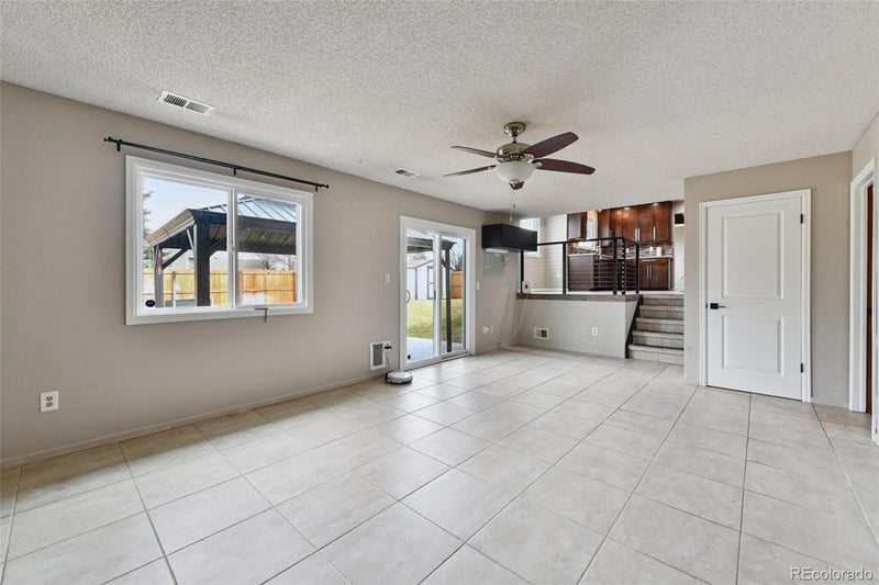 687 Phillips Dr, Littleton, CO 80122