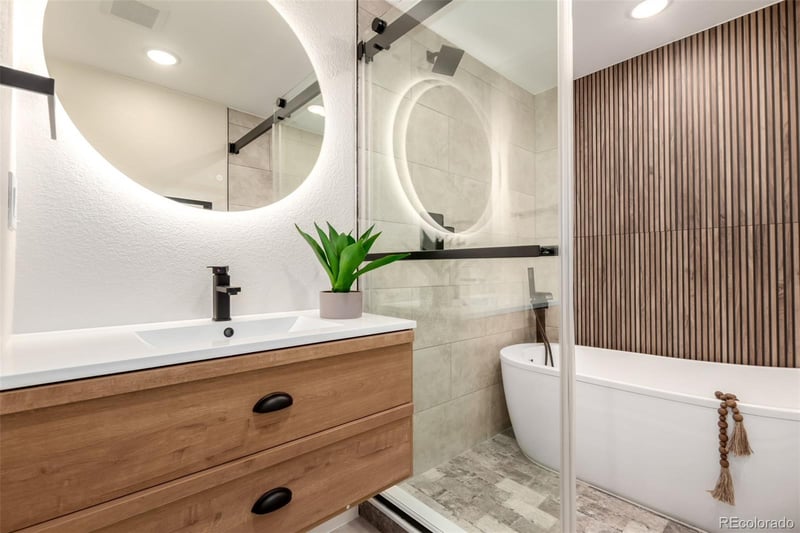 4836 King St, Denver, CO 80221