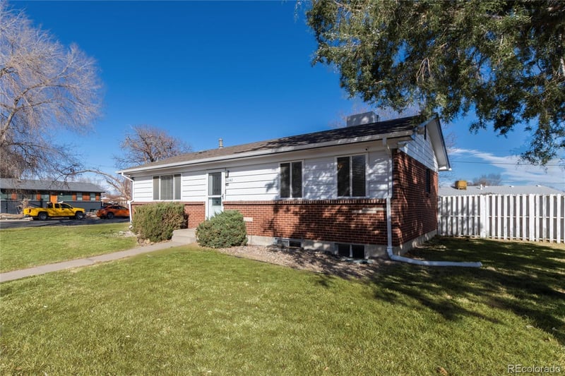 6040 Wolff St, Arvada, CO 80003