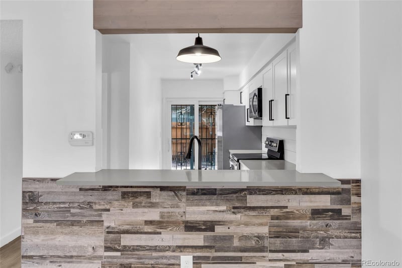 14352 Arizona Ave, Aurora, CO 80012