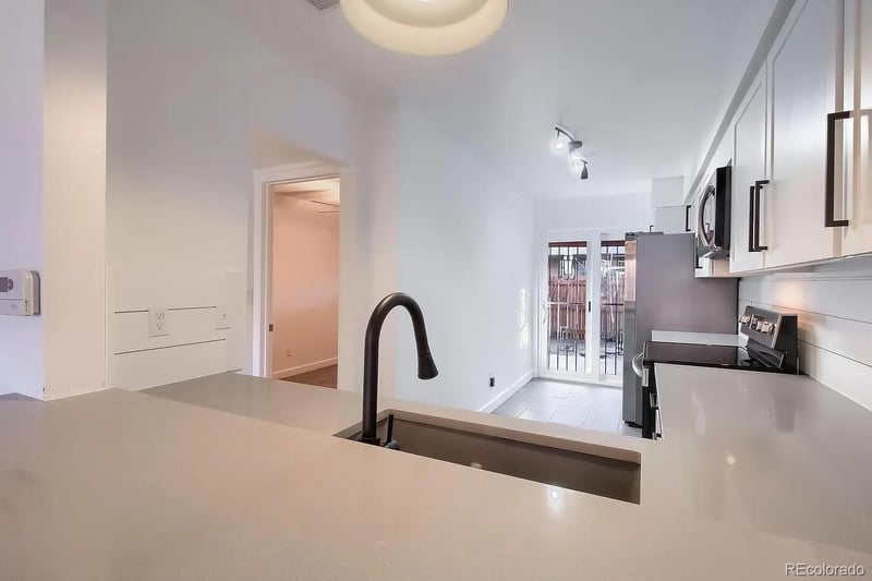 14352 Arizona Ave, Aurora, CO 80012