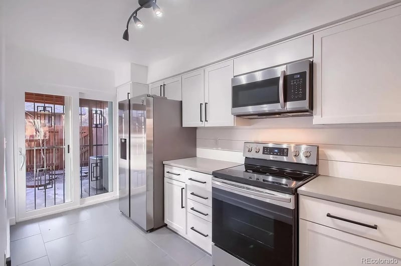 14352 Arizona Ave, Aurora, CO 80012