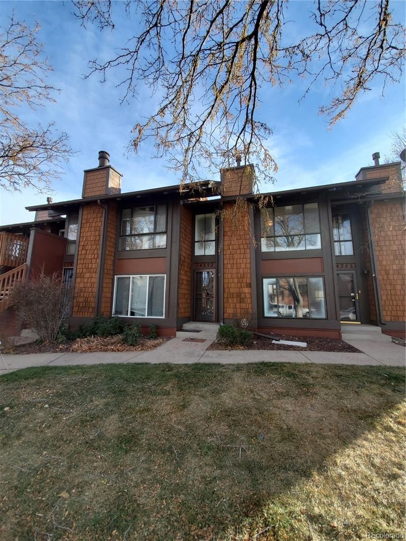 14352 Arizona Ave, Aurora, CO 80012