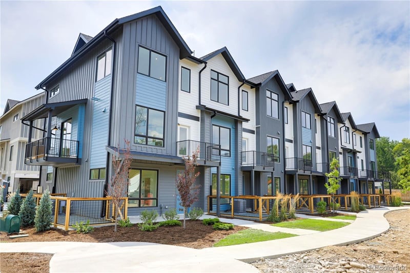 5055 Cody St #D, Arvada, CO 80002