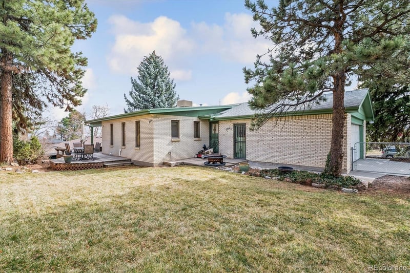 7027 70th Ave, Arvada, CO 80003