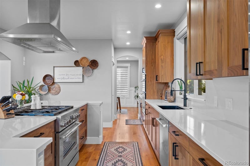 946 Fulton St, Denver, CO 80247