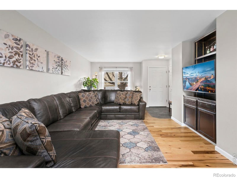 806 Hill Pond Rd, Fort Collins, CO 80526