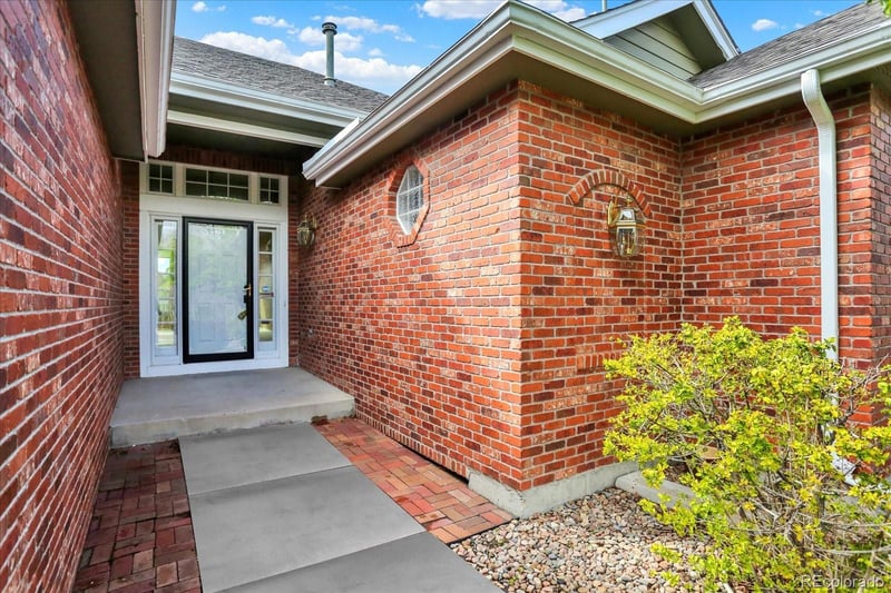 7285 Brighton Ct, Castle Pines, CO 80108