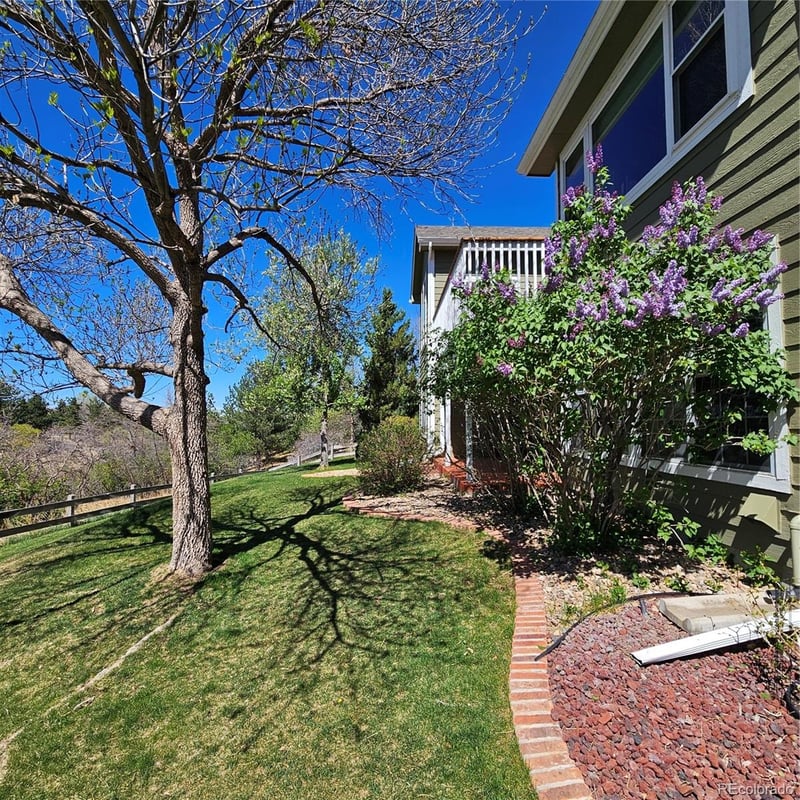 7285 Brighton Ct, Castle Pines, CO 80108