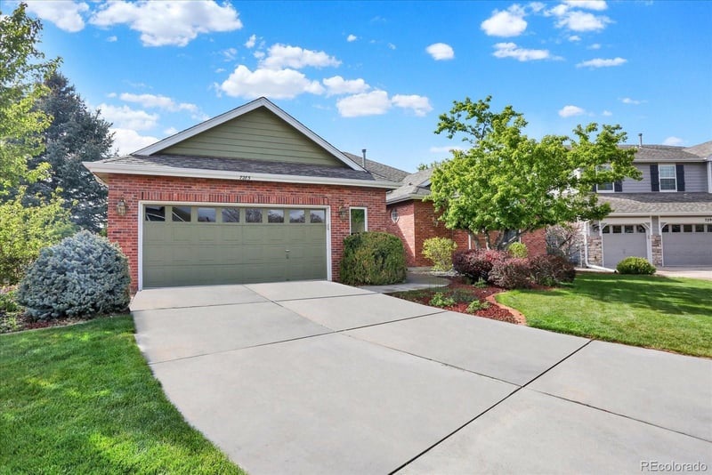 7285 Brighton Ct, Castle Pines, CO 80108