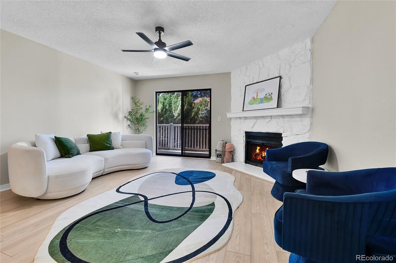 906 Walden St #104, Aurora, CO 80017