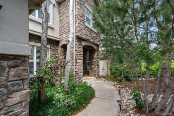 906 Greenridge Ln, Castle Pines, CO 80108