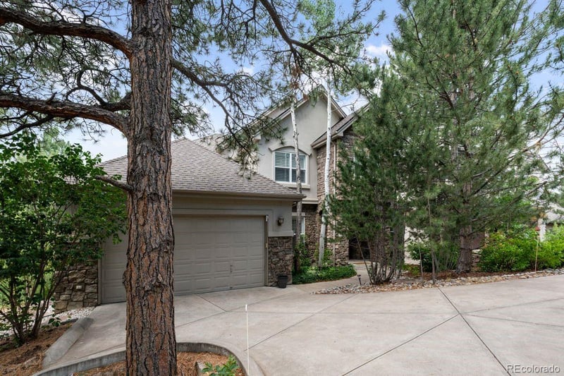 906 Greenridge Ln, Castle Pines, CO 80108