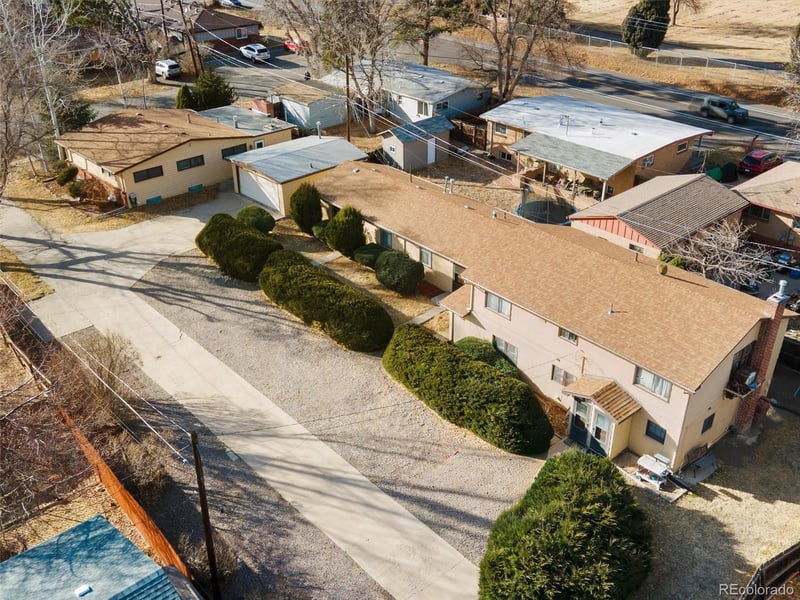 2560 Brentwood St, Lakewood, CO 80214