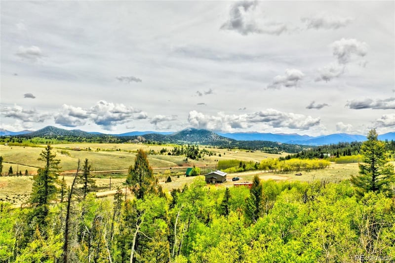 28 Old Squaw Rd, Jefferson, CO 80456