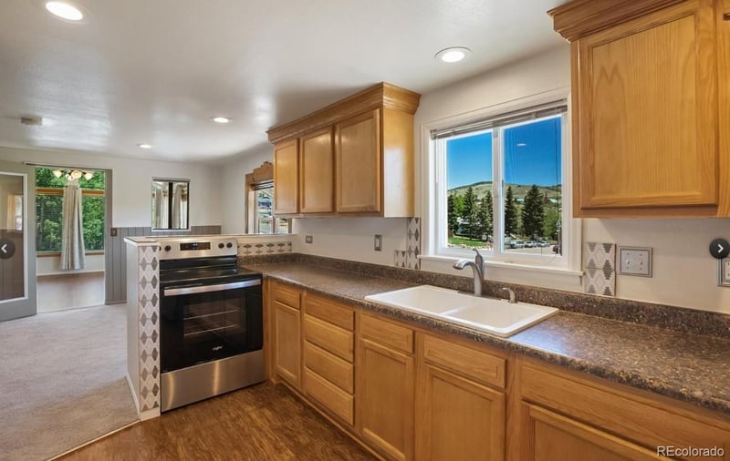 206 Carr Ave, Cripple Creek, CO 80813