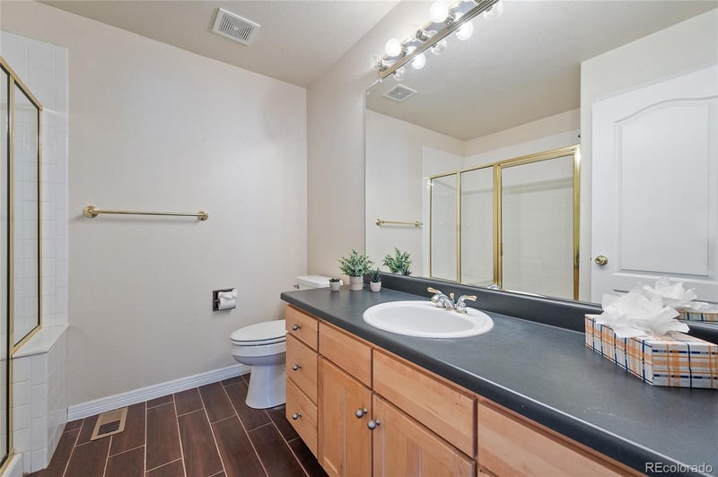 22426 Roxbury Pl, Aurora, CO 80016